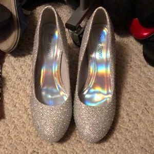 Silver Stoned Formal Shoes